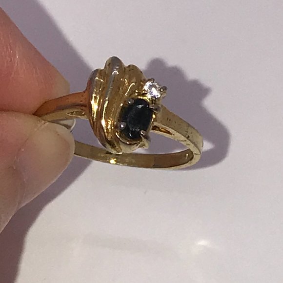 Vintage 14 ktgf Sapphire and Cz Ring, Size 7 - Picture 8 of 14